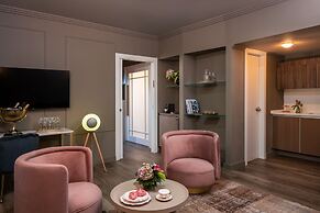 Leonardo Gordon Beach