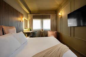 Leonardo Gordon Beach