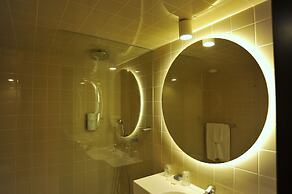 Axis Vermar Conference & Beach Hotel