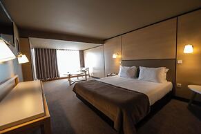 Axis Vermar Conference & Beach Hotel