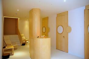 Axis Vermar Conference & Beach Hotel