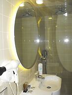 Axis Vermar Conference & Beach Hotel