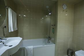 Axis Vermar Conference & Beach Hotel