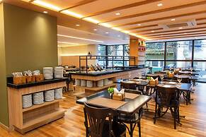 SLAVIERO Curitiba Shopping