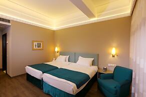 Warwick Palm Beach Hotel
