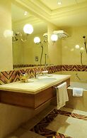Warwick Palm Beach Hotel