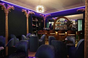 Warwick Palm Beach Hotel