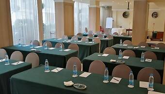 Warwick Palm Beach Hotel