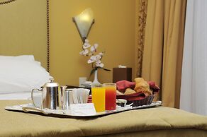 Warwick Palm Beach Hotel