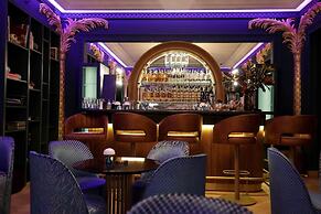 Warwick Palm Beach Hotel