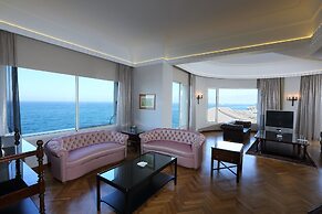 Warwick Palm Beach Hotel