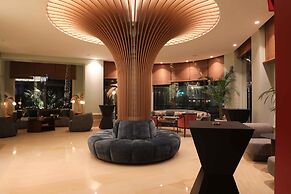 Warwick Palm Beach Hotel