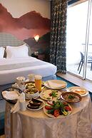 Warwick Palm Beach Hotel