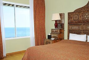 Warwick Palm Beach Hotel