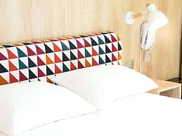 ibis Styles Caen Centre Historique