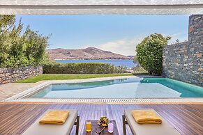 Grand Resort Lagonissi