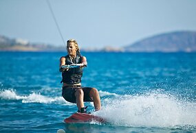 Grand Resort Lagonissi