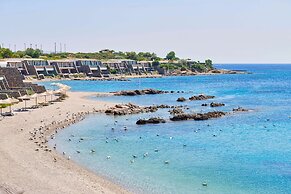 Grand Resort Lagonissi