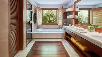 Grand Resort Lagonissi