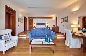 Grand Resort Lagonissi