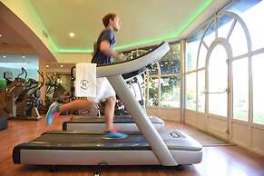 Grand Resort Lagonissi