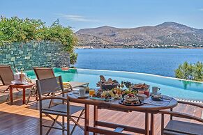 Grand Resort Lagonissi