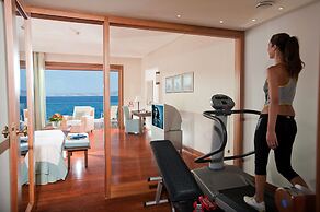 Grand Resort Lagonissi