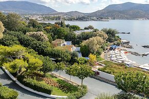 Grand Resort Lagonissi
