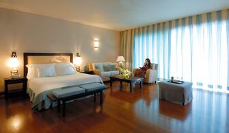 Grand Resort Lagonissi