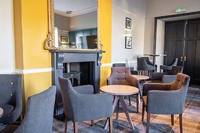 Arnos Manor Hotel