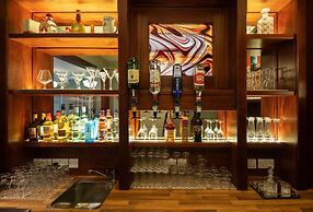 Earls Court House Hotel