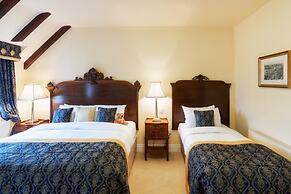 Earls Court House Hotel