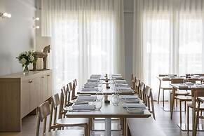 Lancemore Lindenderry Red Hill