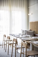 Lancemore Lindenderry Red Hill