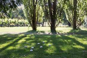 Lancemore Lindenderry Red Hill