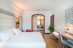 Hotel Santiago Plaza Affiliated by Meliá