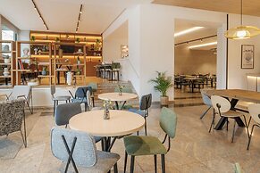 Hotel Santiago Plaza Affiliated by Meliá