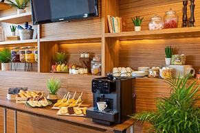 Hotel Santiago Plaza Affiliated by Meliá