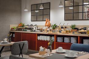 Hotel Santiago Plaza Affiliated by Meliá