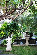 Legian Paradiso Hotel