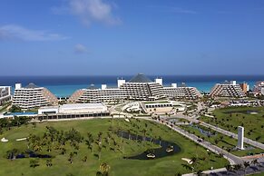 Paradisus Cancún – All Inclusive