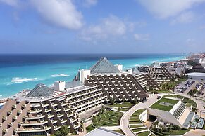 Paradisus Cancún – All Inclusive