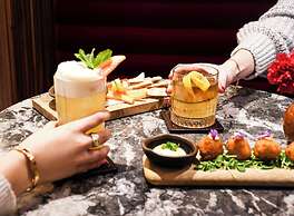 Melia White House Hotel