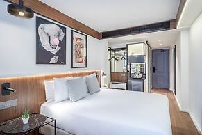 Melia White House Hotel