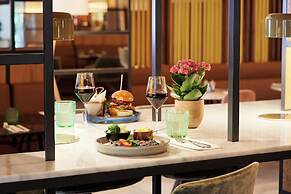 Melia White House Hotel