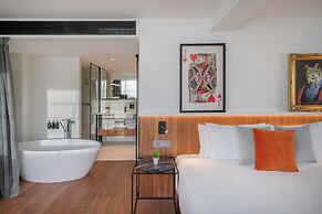 Melia White House Hotel