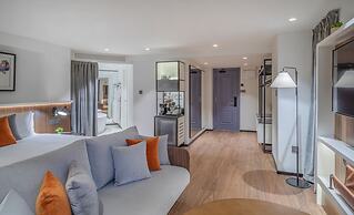 Melia White House Hotel