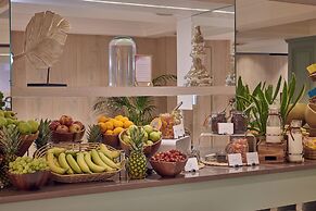 Melia White House Hotel