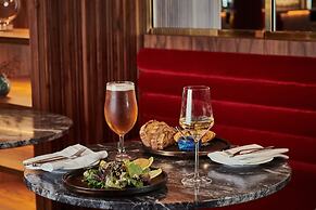 Melia White House Hotel