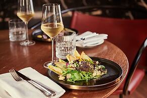 Melia White House Hotel